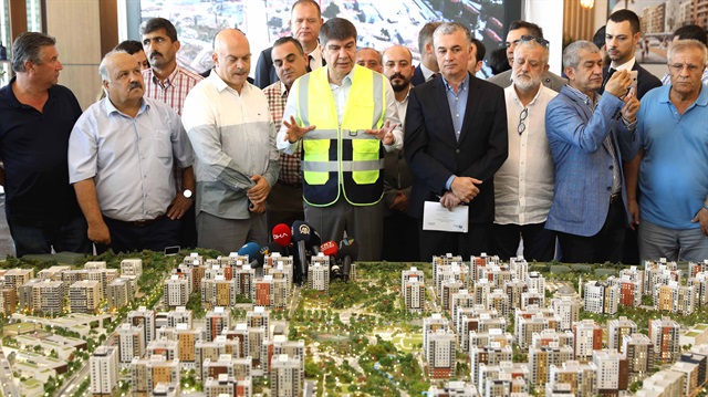 Başkan Türel, Sur Yapı Antalya Projesi’ni ziyaret etti 