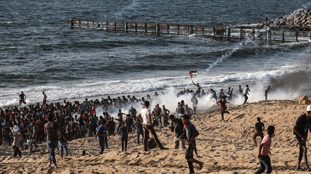 فلسطينيون يتوافدون نحو شواطئ غزة للمشاركة بـ"مسيرة العودة"