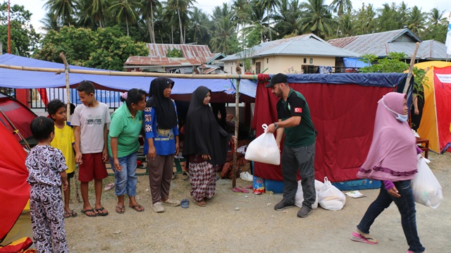 Emergency aid to Indonesia by Istanbul-based IHH