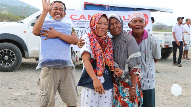 Endonezya halkı, Türkiye'nin ilk günden itibaren desteğini açıklamasının kendilerine moral verdiğini söyledi.