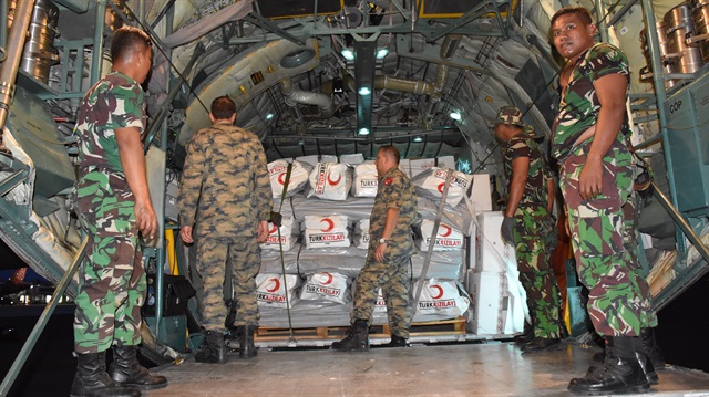The Turkish Red Crescent said the aid included 1,000 sleeping bags and 250 tents for the victims.