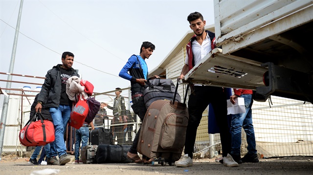 Suriyeliler, İl Emniyet Müdürlüğü ekiplerince yapılan kontrolün ardından minibüslerle ülkelerine gönderildi.