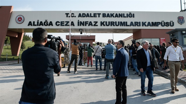 Brunson appeared in the courtroom in the western coastal town of Aliağa.