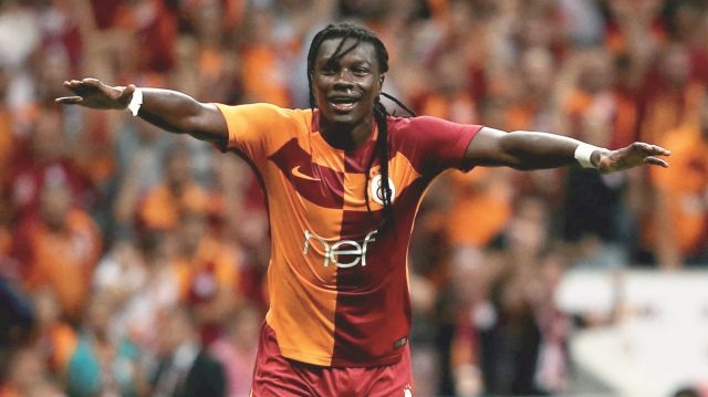 Gomi Galatasaray formasıyla çıktığı 42 maçta 32 gol kaydetti.