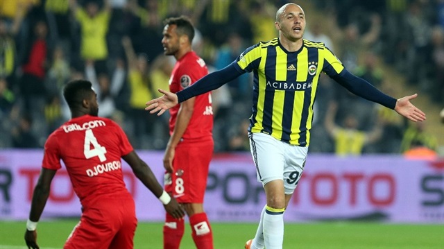 Aatif Chahechouhe, Fenerbahçe'de çıktığı 70 resmi maçta 14 gol attı 7 de asist yaptı.