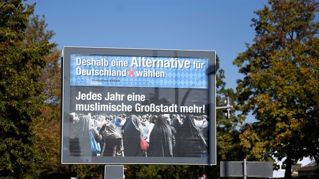 Almanya için Alternatif Partisi (AfD), Bavyera'da İslam ve Türk karşıtlığı temelinde destek arıyor.