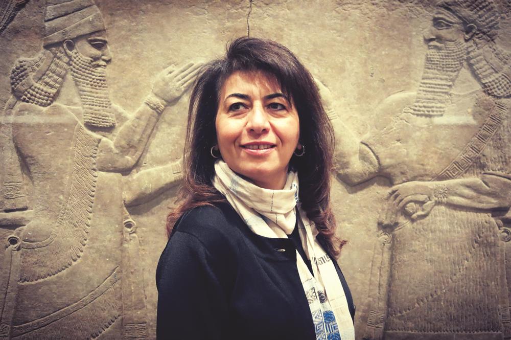 Dunya Mikhail