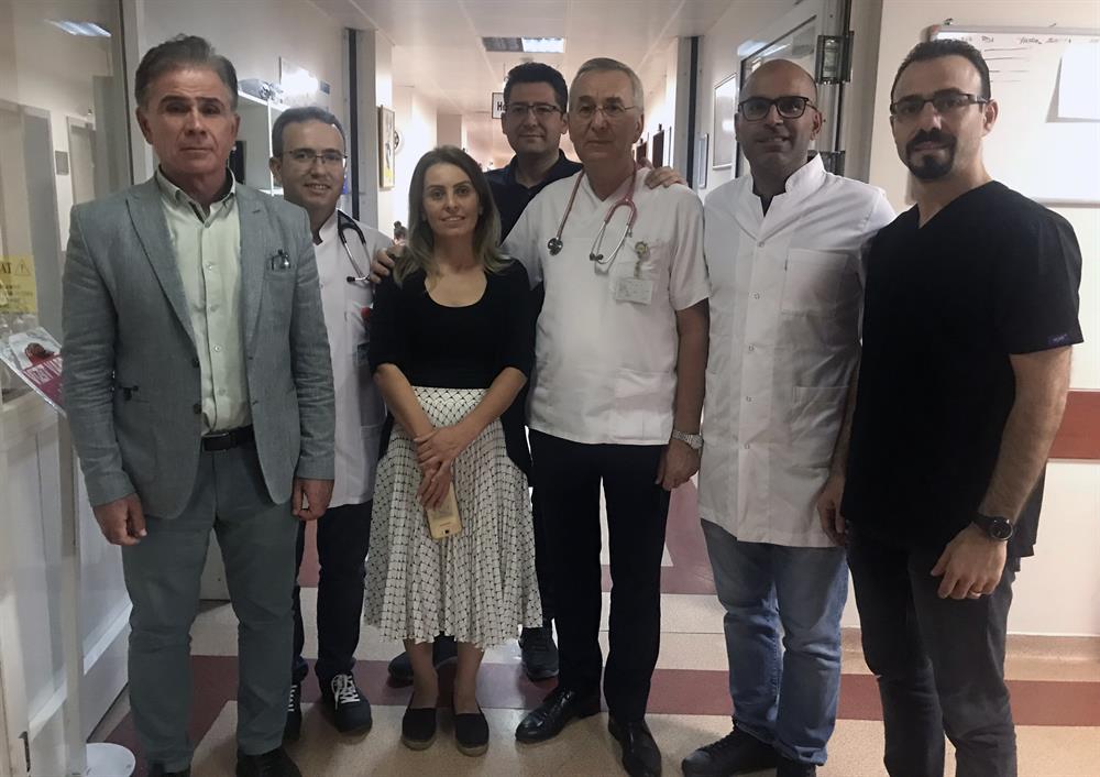 İki günlük bebeğin damarı stentle açıldı Yeni Şafak