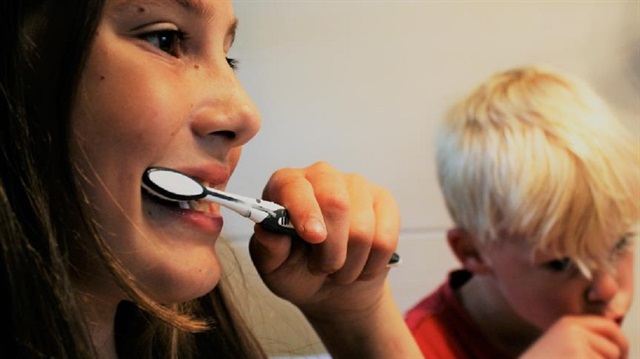 Uzmanlar çocuklarda diş sağlığına ilişkin doğru bilinen yanlışları açıkladı.