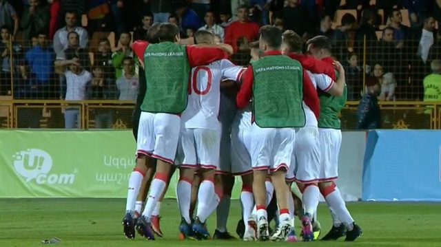 Alınan galibiyetin ardından Cebeli tarık milli futbolcuları büyük sevinç yaşadı.