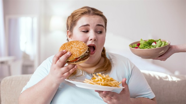 Obezite ameliyatları değil obezite  kanser riskini arttırıyor.