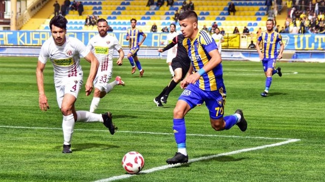 Sol kanatta görev yapan Oğuz Aydın bu sezon Bucaspor formasıyla çıktığı 6 maçta 1 gol kaydetti.