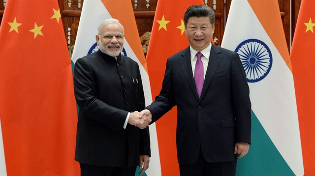 Indian Prime Minister Narendra Modi and China's President Xi Jinping 