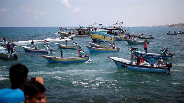 انطلاق المسيرة البحرية الـ12 من غزة باتجاه الحدود مع إسرائيل