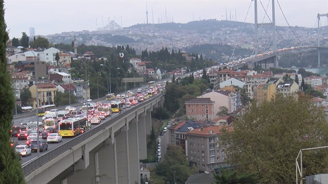 15 Temmuz Şehitler Köprüsü'ndeki trafik yoğunluğu...
