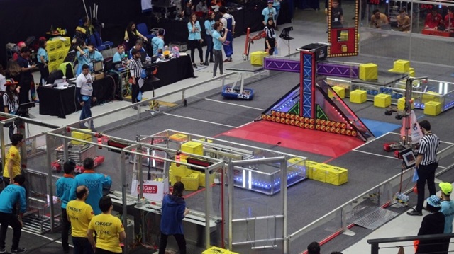 Uluslararası First Robotics Competition (FRC) yarışması