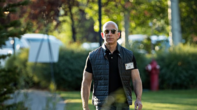 Amazon ve Blue Origi'in sahibi Jeff Bezos