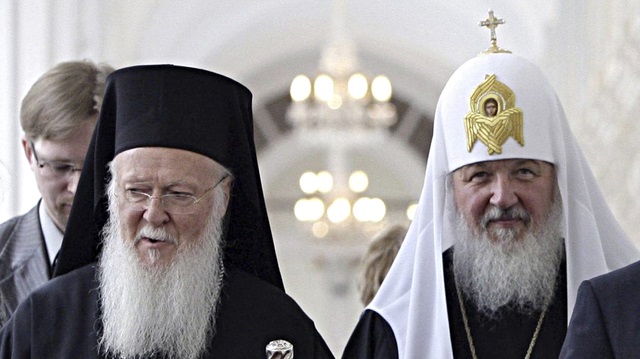 Ortodoks dünyasında derin bölünme yaşanıyor.