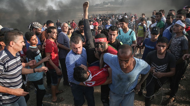 Arşiv: Gazze'deki barışçıl gösterilere İsrail işgal güçleri gerçek mermi ile karşılık veriyor