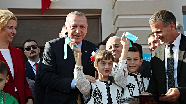 Cumhurbaşkanı Erdoğan Gagavuzya’da Kültür Evi açılışını yaptı


