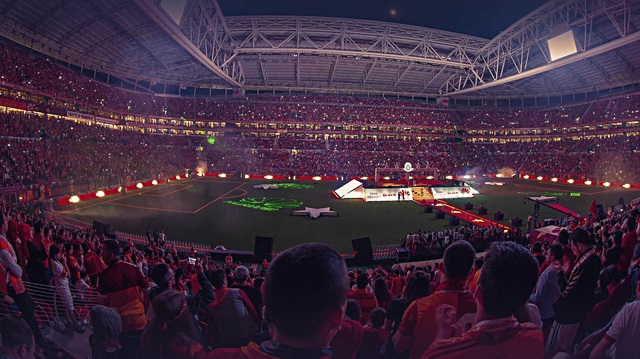Galatasaray'ın maçlarını oynadığı Türk Telekom Stadı, 52 bin 500 kişi kapasiteli. Sarı kırmızılıların stadı, 2011 yılında açıldı. 