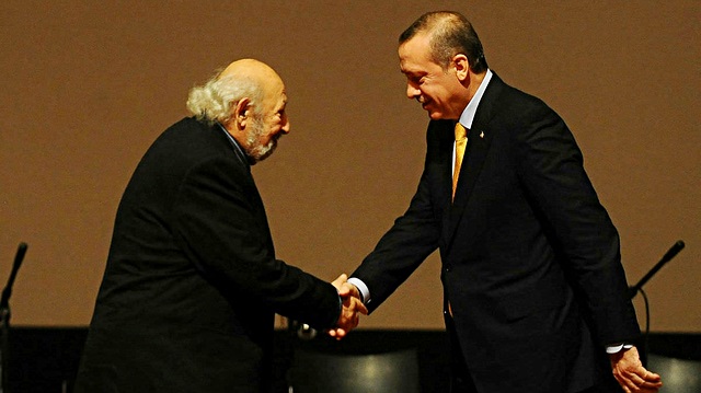 Cumhurbaşkanı Erdoğan, Ara Güler'in vefatını büyük bir üzüntüyle öğrendiğini dile getirdi.
