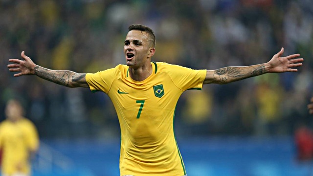 Gremio altyapısında yetişen forvet oyuncusu Luan, iki kez Brezilya Milli Takımı forması giydi.