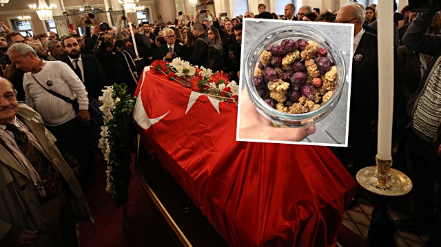 Usta fotoğrafçı Ara Güler'in cenazesi için memleketinden karayemiş yollandı. 
