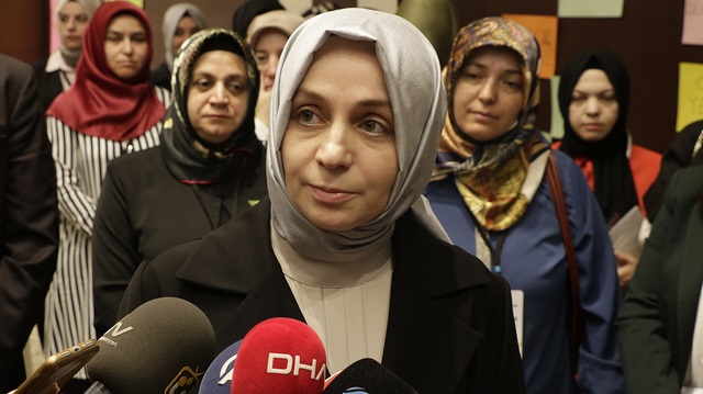  ليلى شاهين أوسطة، نائب رئيس حزب "العدالة والتنمية" التركي (الحاكم)