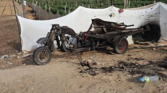 الاحتلال الإسرائيلي يقصف دراجة نارية جنوبي غزة