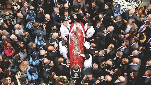 Güler, Şişli Ermeni Mezarlığı’nda toprağa verildi. 