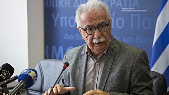Eğitim ve Din İşleri Bakanı Kostas Gavroglu