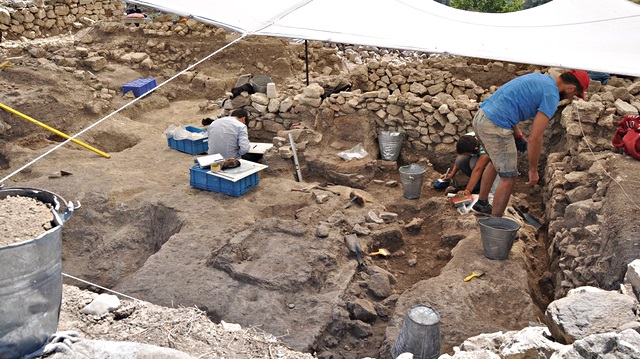 Bakanlık geçen yıl arkeolojik kazı çalışmaları için toplam 37,8 milyon lira ödenek aktarımında bulunmuştu.​
