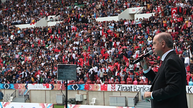 Cumhurbaşkanı Erdoğan, Diyarbakır Stadyumunun açılışı ve Ziraat Diyarbakır Gençlik Festivali Kapanış Töreni’ninde konuşma yaptı.