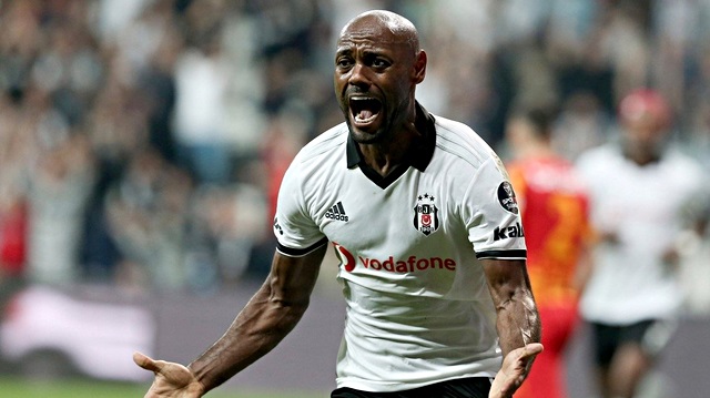 Vagner Love bu sezon Beşiktaş formasıyla çıktığı  resmi maçta 3 gol kaydetti.