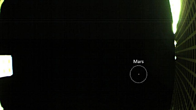 NASA, MarCO-A ve MarCO-B adlarındaki ikiz uyduları 5 Mayıs'ta uzaya yollanmıştı.