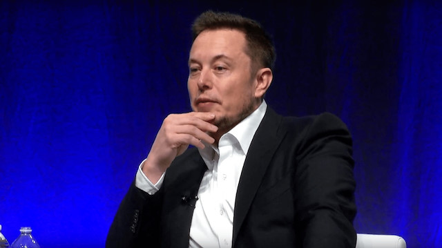 Elon Musk'ın eski ve yeni çalışanları, patronlarının Toyota, GM ve Volkswagen gibi diğer otomotiv devlerinden gelen önerileri de reddettiğini söylediler.
