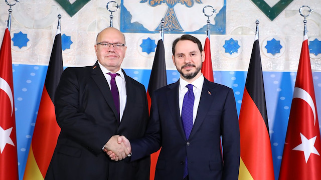 Hazine ve Maliye Bakanı Berat Albayrak (sağda), Ankara'da Almanya Ekonomi ve Enerji Bakanı Peter Altmaier (solda) ile bir araya geldi.