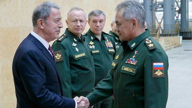 Turkey's Hulusi Akar and Russia's Sergey Shoigu 