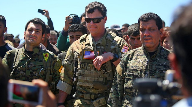 ABD'nin Fırat'ın doğusuna yerleştirdiği terör örgütü: YPG