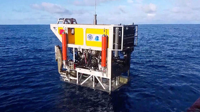 Haixing 6000 su altına dalış yapıyor.