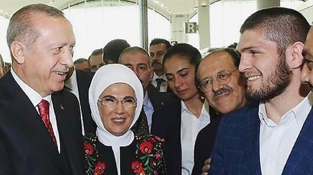 Cumhurbaşkanı Recep Tayyip Erdoğan, Dağıstanlı dövüşçü Habib'le İstanbul Yeni Havalimanın'da bir araya geldi.