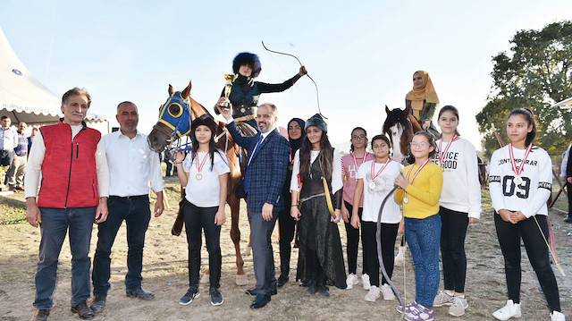 Cumhuriyet Kupası Rahvan At Yarışları, Ürünlü Rahvan Atları Tesisi’nde gerçekleştirildi.