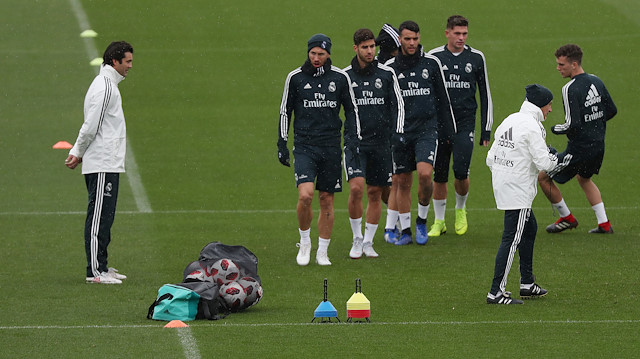 Real Madridli futbolcular Lopetegui ile yolların ayrılmasından sonra yeni teknik direktör konusunda belirleyici olmak istiyor. 