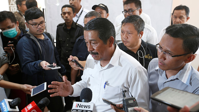 Chief Executive of Lion Air Group, Edward Sirait, talks to the media after a news conference, following the crash of Lion Air's plane, flight JT610, at the company's operation center near Jakarta, Indonesia, October 29, 2018. 