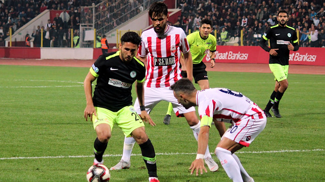Atiker Konyaspor, Kahramanmaraşspor'a yenilerek Türkiye Kupası'na veda etti. 