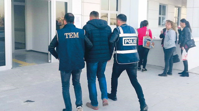 Aksaray’da ankesörlü telefonlardan ardışık olarak arandıkları tespit edilen 10 şüpheliden 9’u gözaltına alındı.