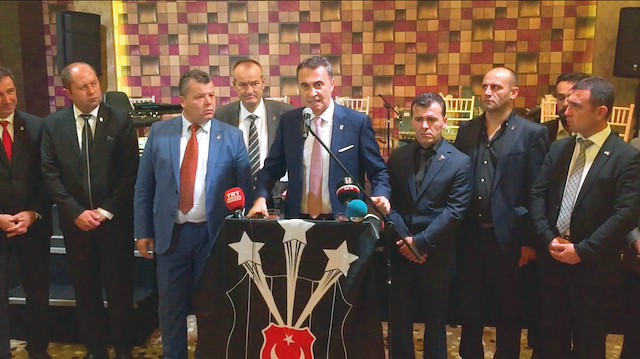 Fikret Orman, Balıkesir’in Bandırma ilçesinde Bandırma Beşiktaş Taraftarları Derneği’nin düzenlediği geceye katıldı.