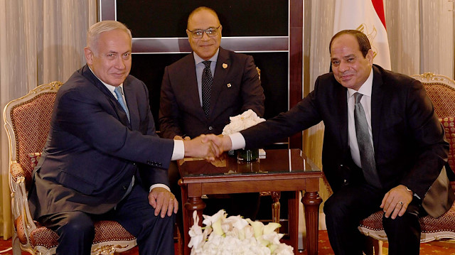 İsrail Başbakanı  Netanyahu, geçtiğimiz eylül ayında ABD'de Mısır'da darbeyle göreve gelen Abdulfettah El-Sisi'yle görüşmüştü.
