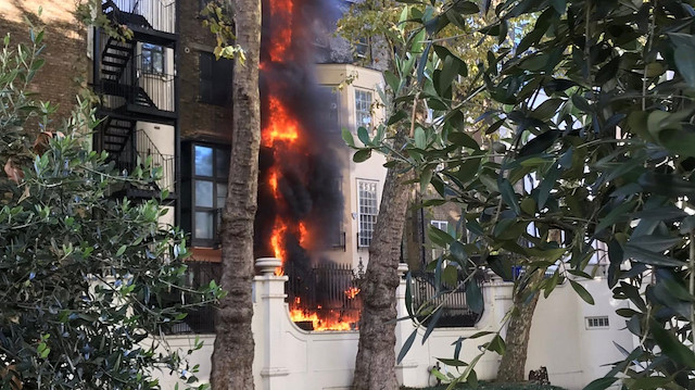 Londra'daki Suudi Arabistan Büyükelçiliği'nde yangın çıktı. 
